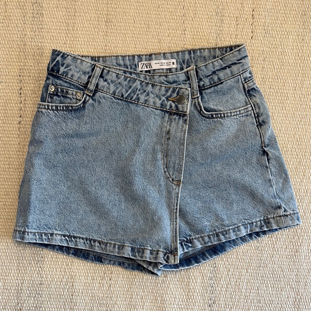 Zara Women's Blue Denim Skort (Size XS)